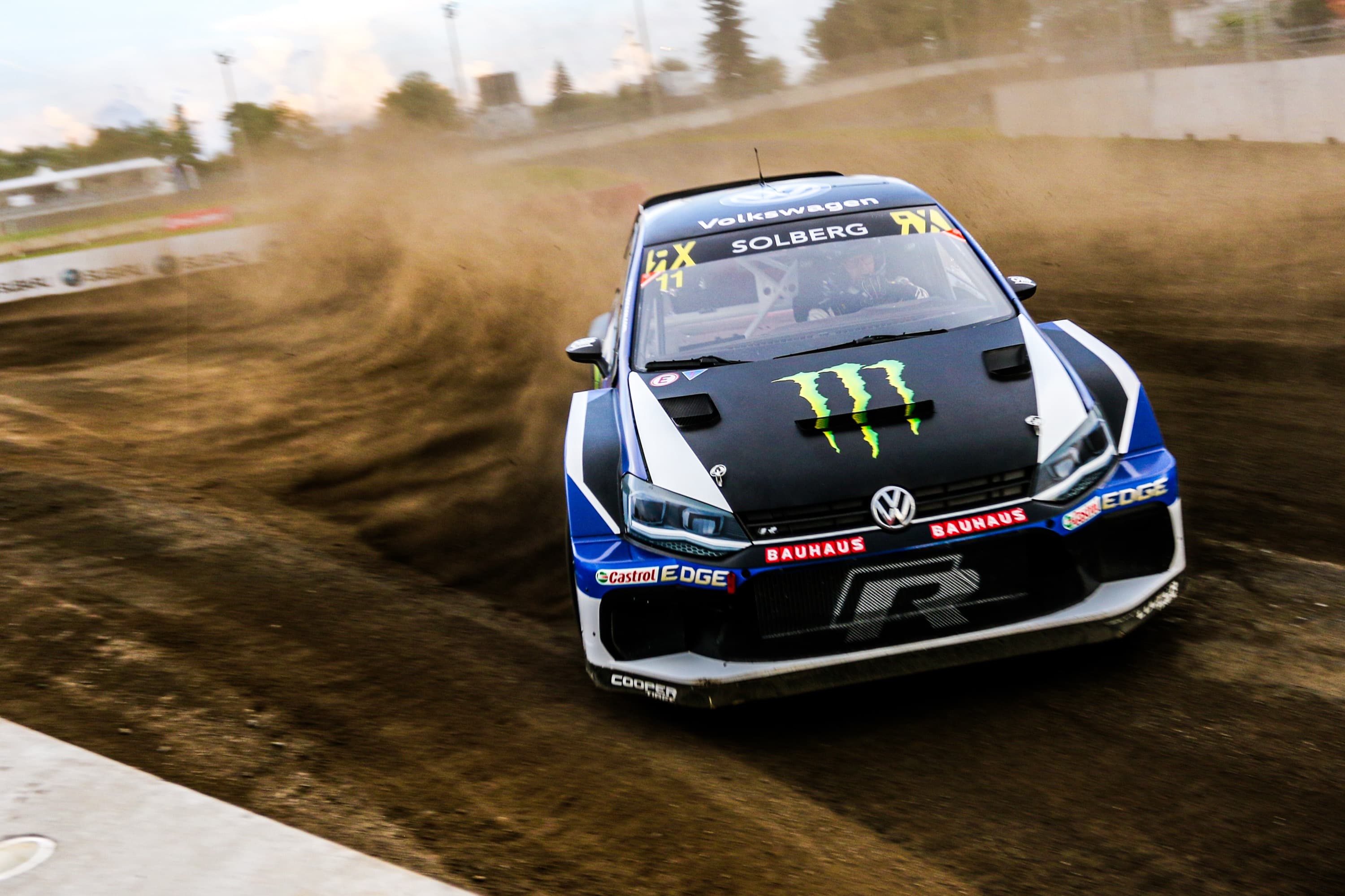 Capturing Speed: The Art of Motorsports Photography